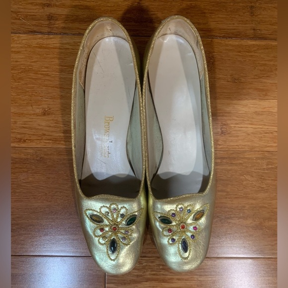 Browsabout Shoes - Vintage 80’s gold bejeweled Browsabout size 7.5